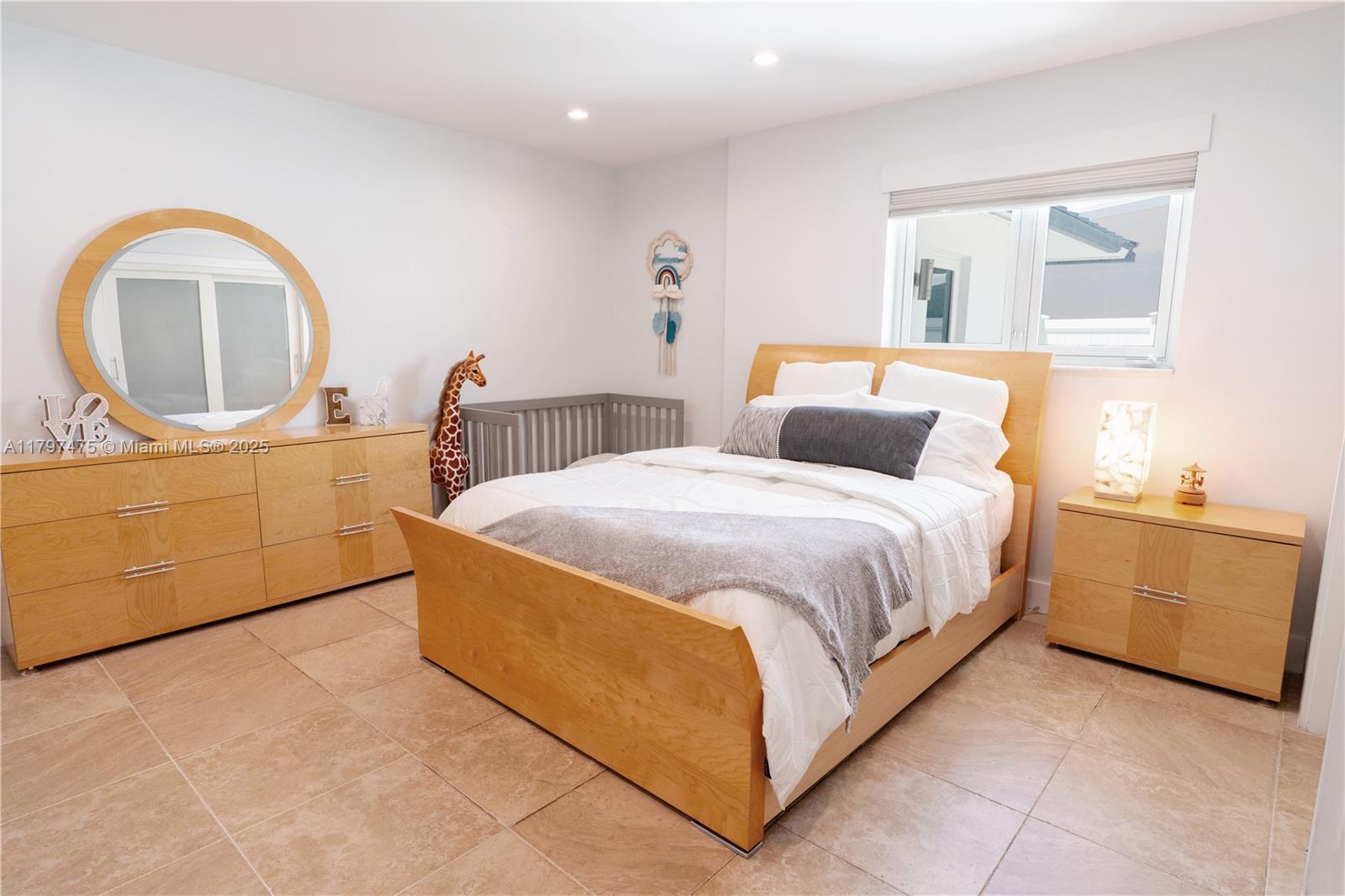 LAKE ESTATES - Residential