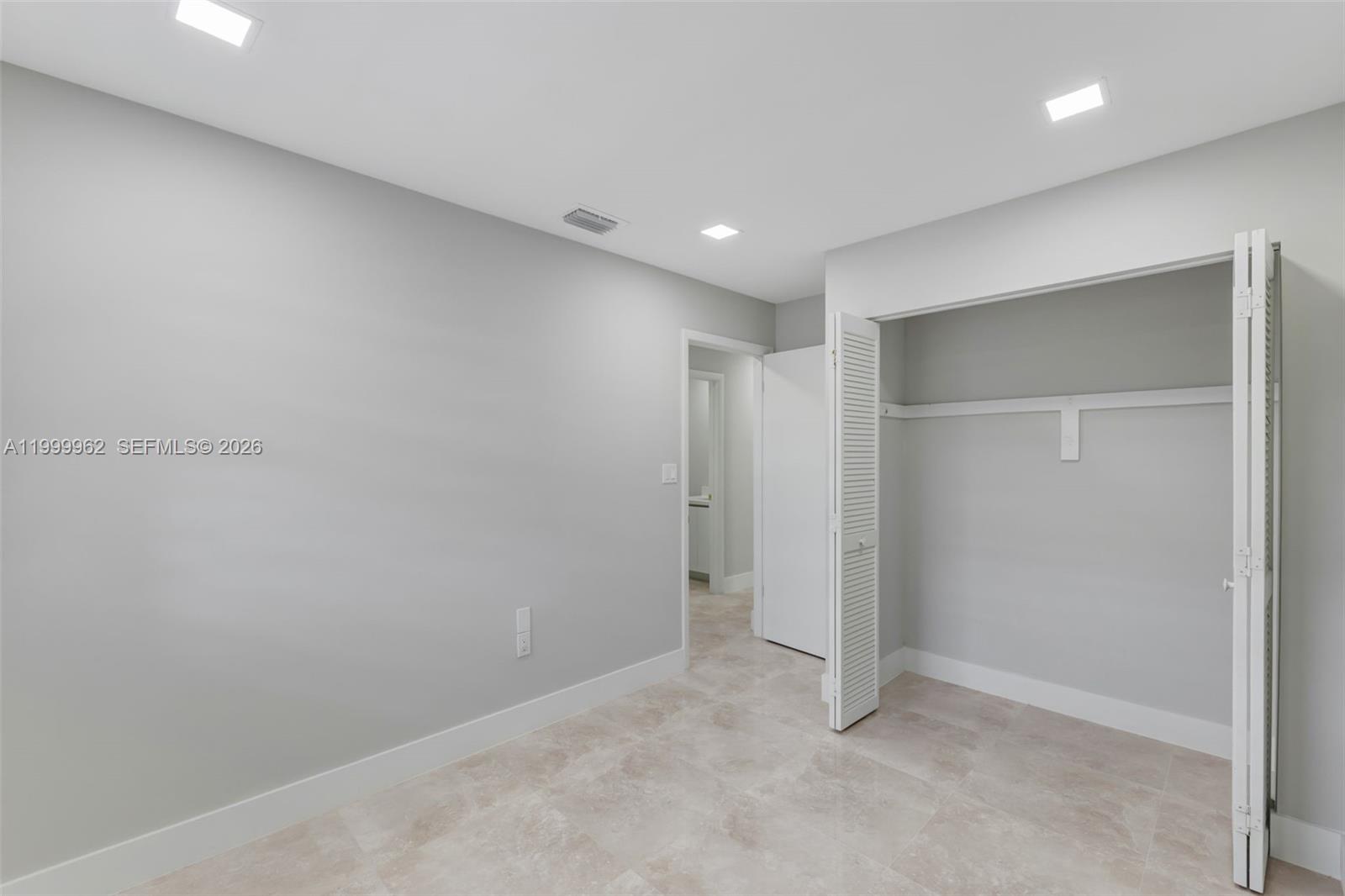 VIEW WEST CONDO PH I - Residential