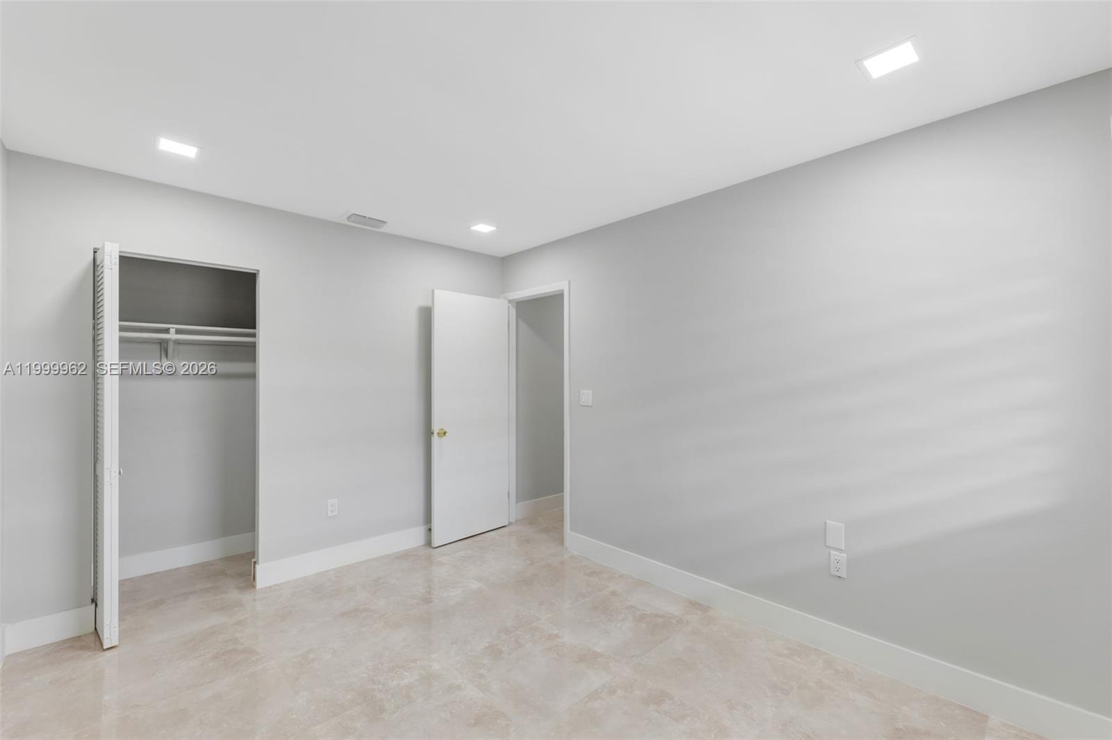 VIEW WEST CONDO PH I - Residential