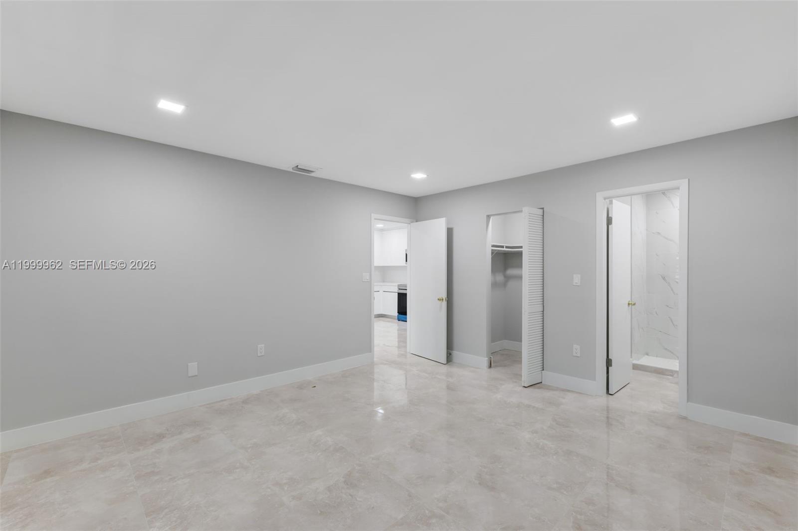 VIEW WEST CONDO PH I - Residential