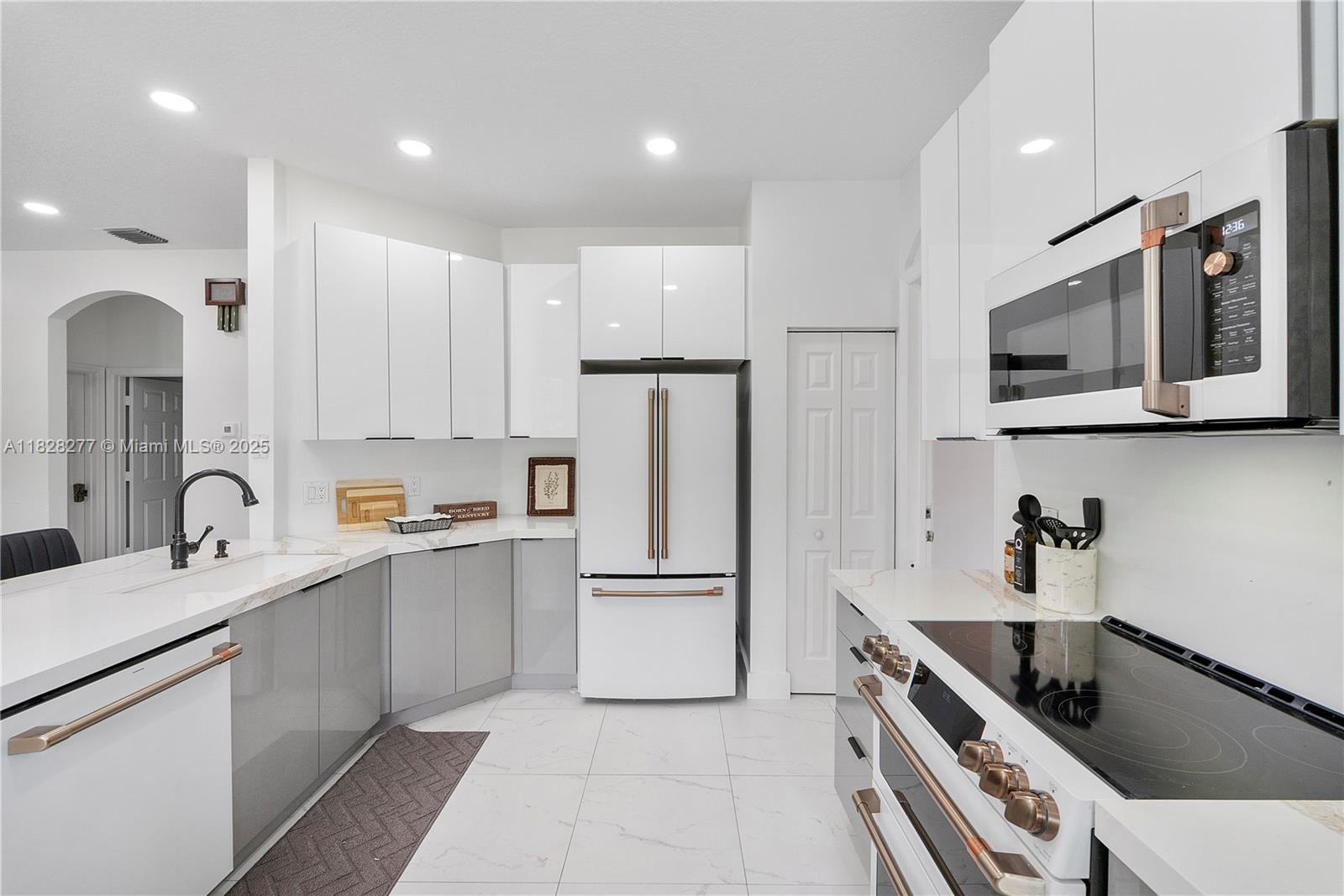 KENSINGTON GLEN - Residential