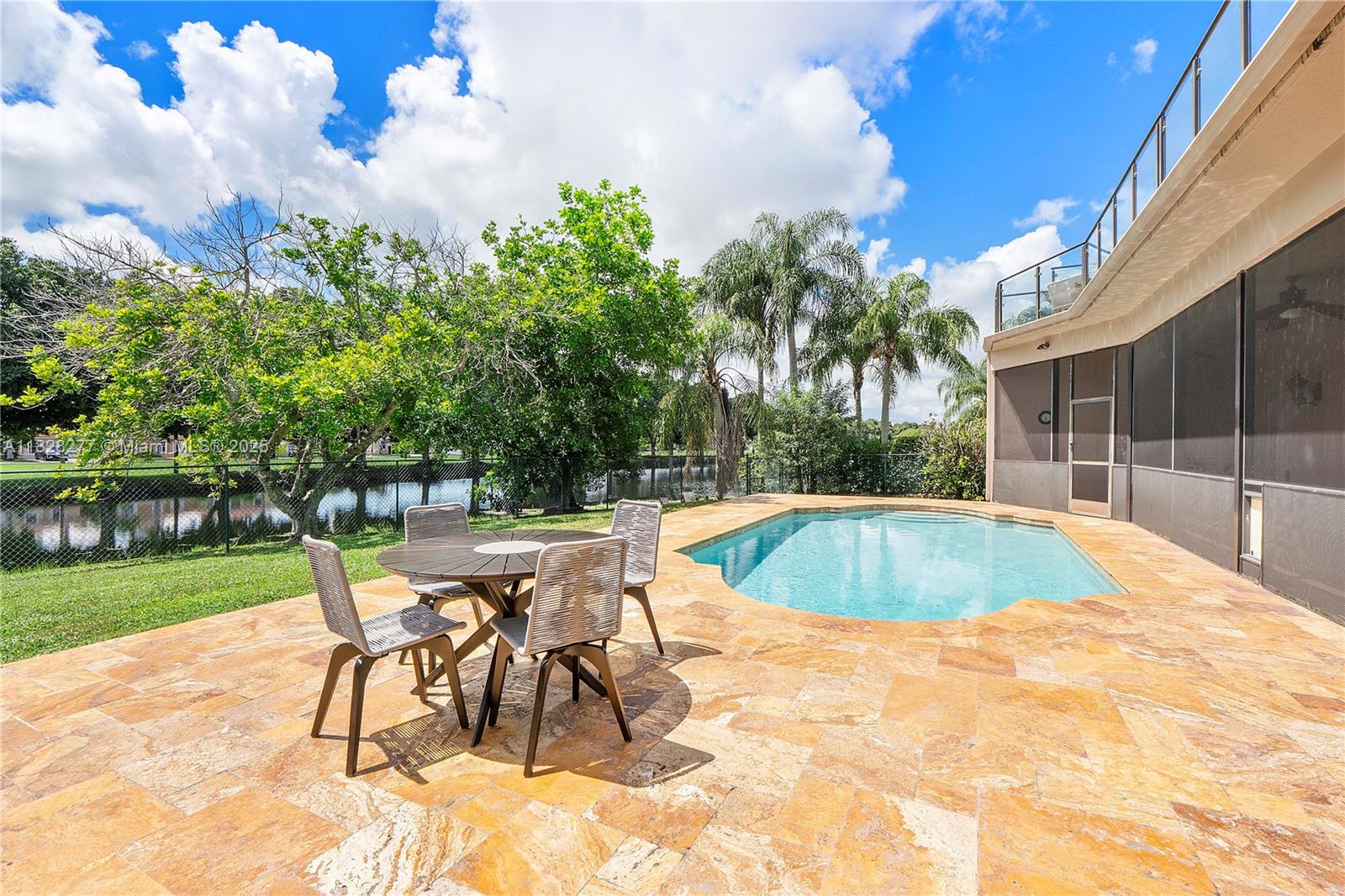 KENSINGTON GLEN - Residential