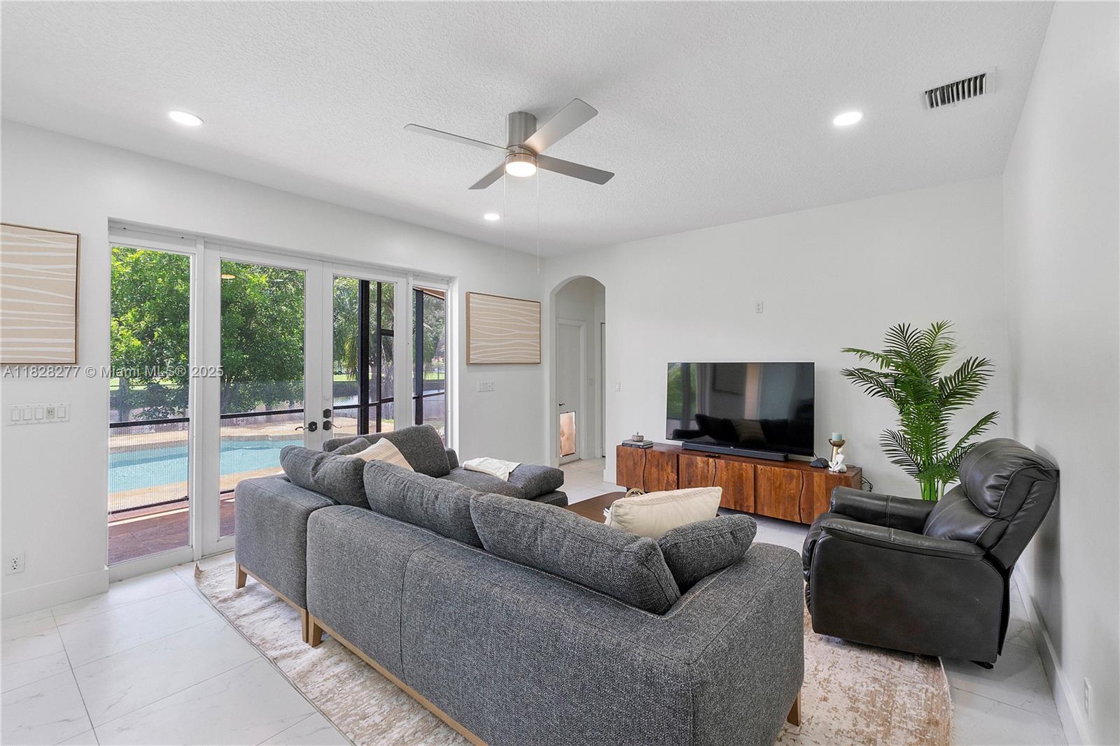 KENSINGTON GLEN - Residential