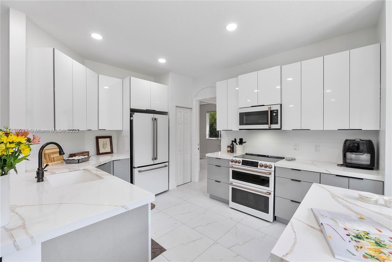 KENSINGTON GLEN - Residential