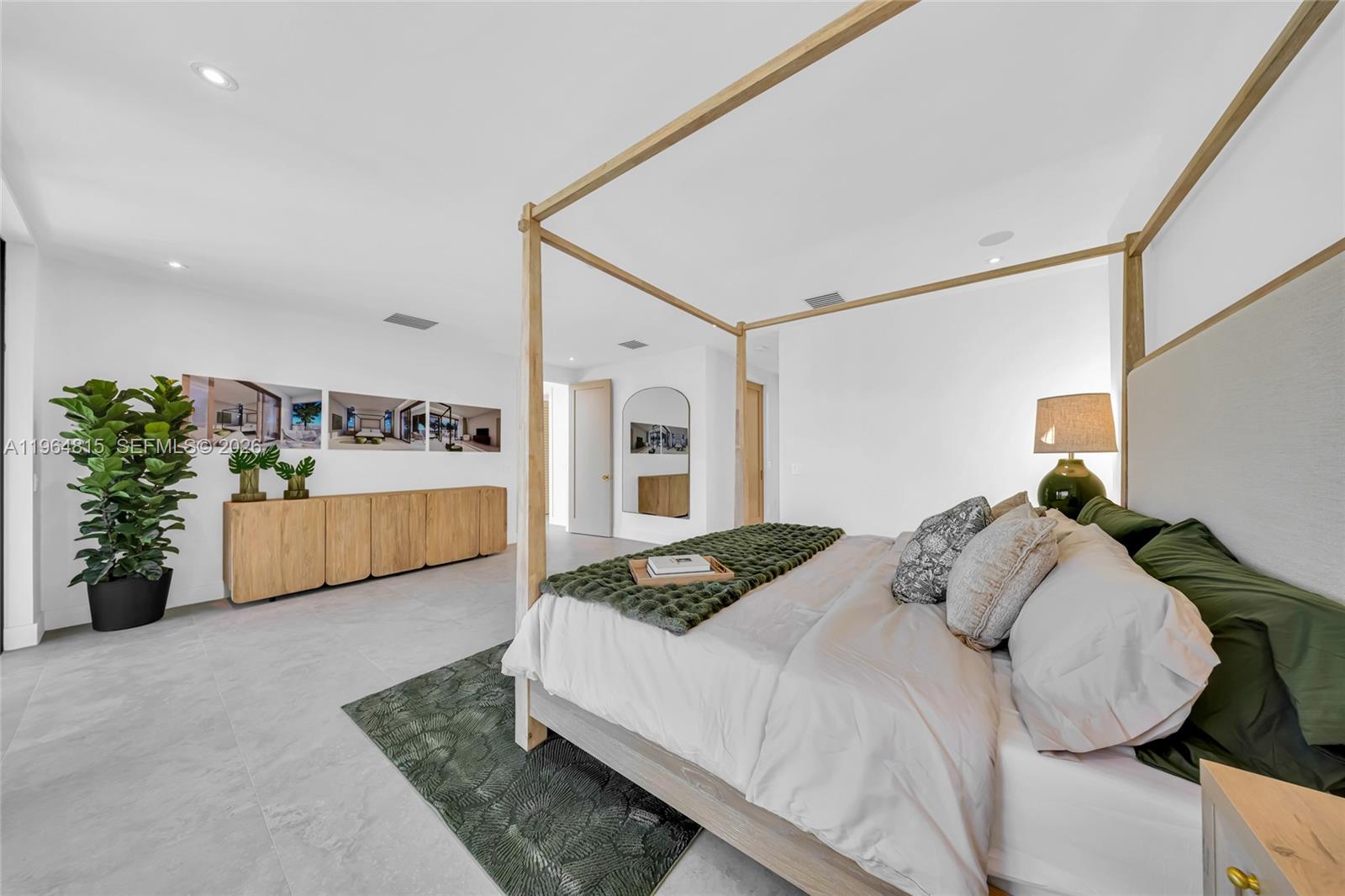 JUNELAND - Residential