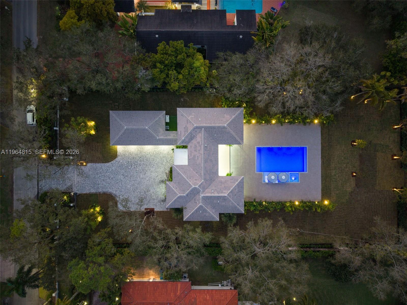 JUNELAND - Residential