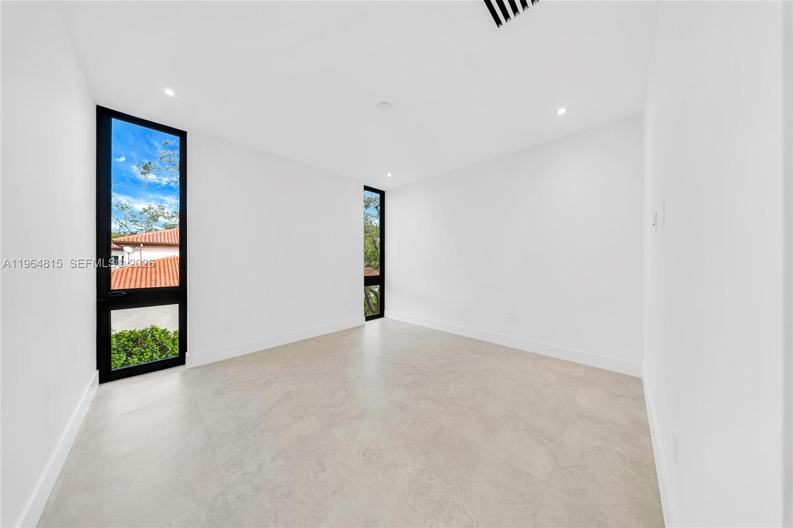 JUNELAND - Residential