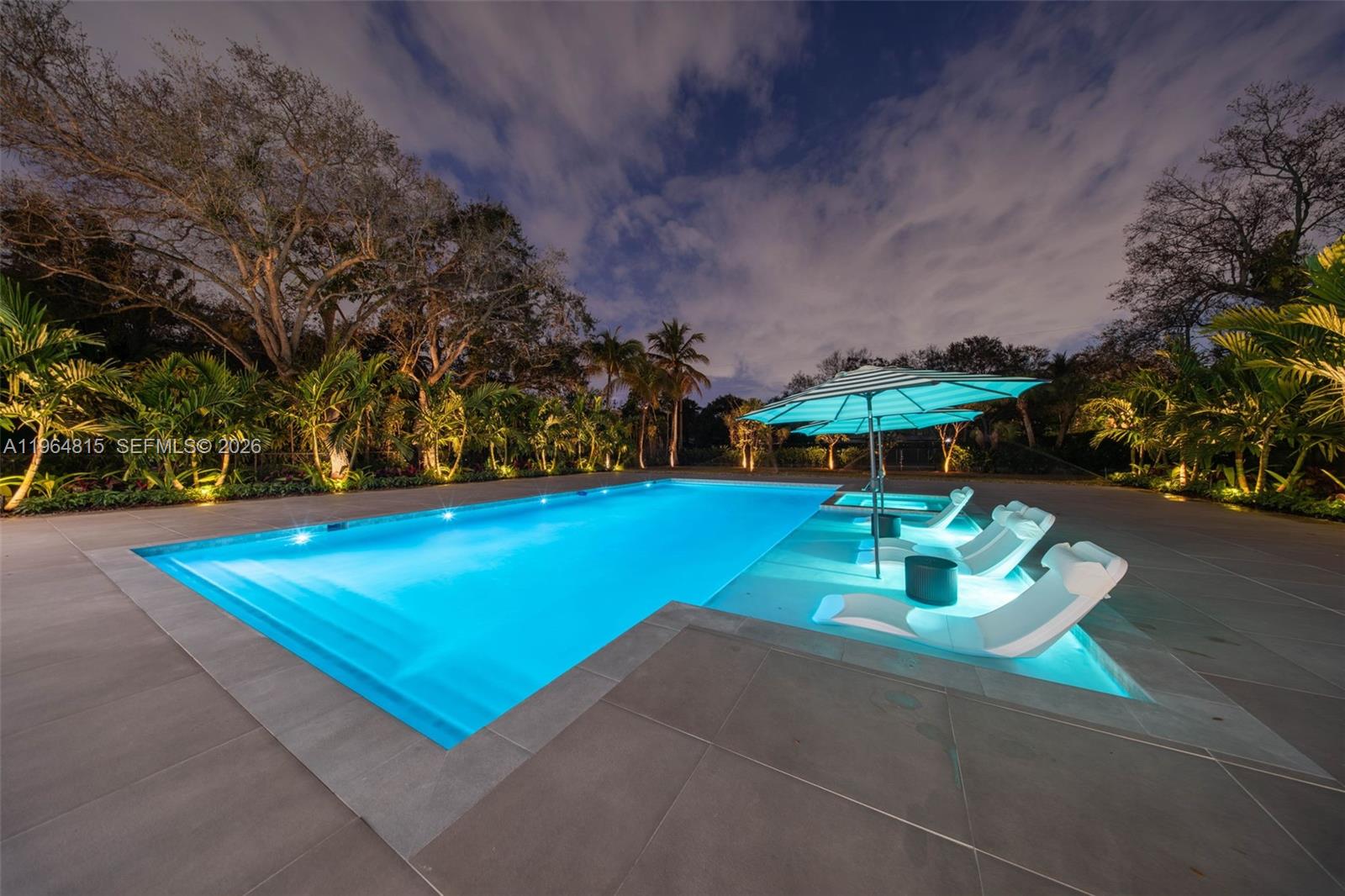 JUNELAND - Residential