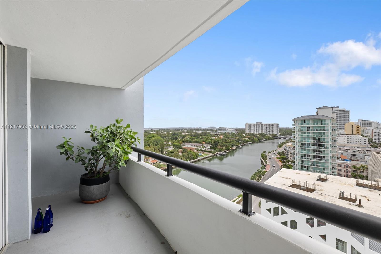 Rental Property at 3200 Collins Ave 12-3, Miami Beach, Miami-Dade County, Florida - Bedrooms: 2 
Bathrooms: 2  - $4,000 MO.