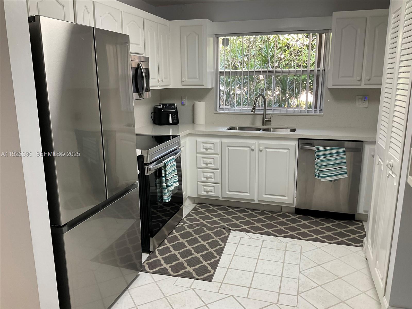 SUNRISE LAKES 108 CONDO - Residential