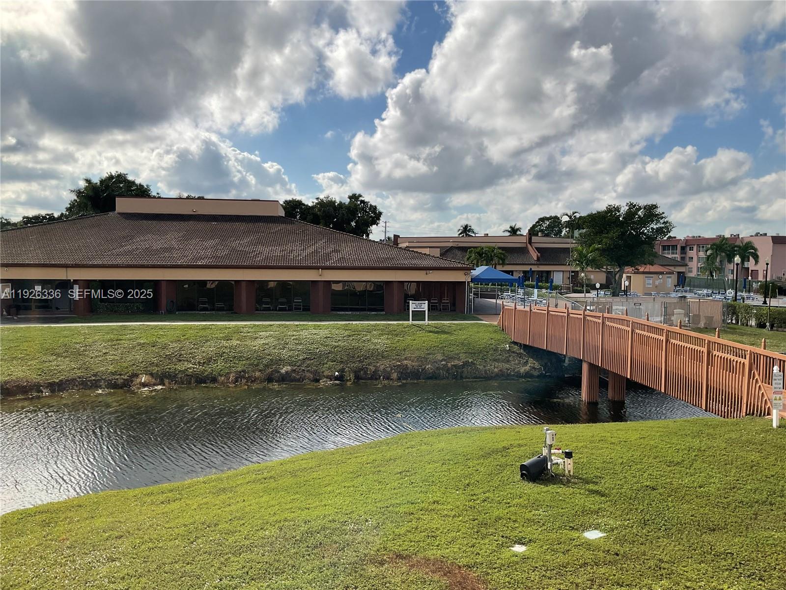 SUNRISE LAKES 108 CONDO - Residential