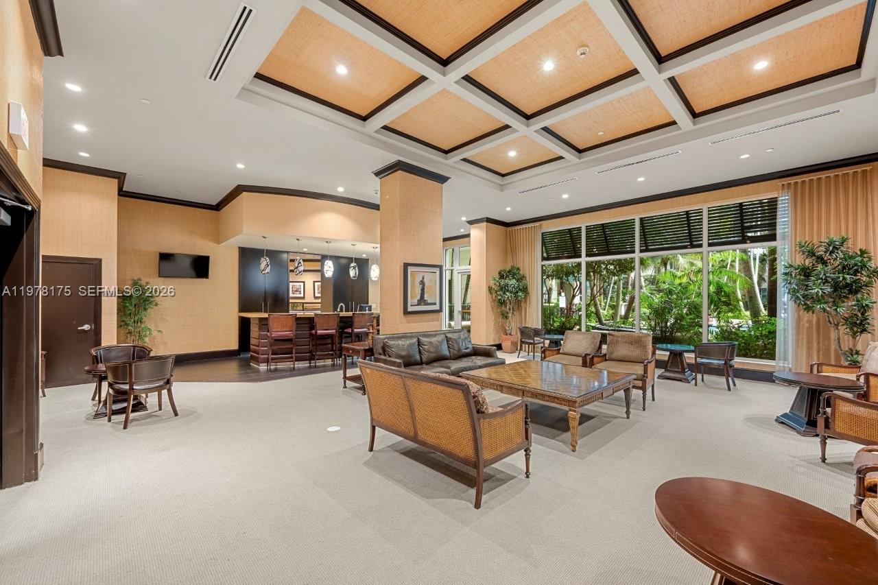 VERANDA CONDO - Residential Lease