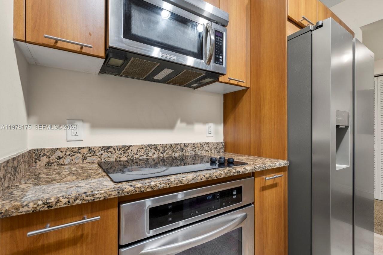 VERANDA CONDO - Residential Lease