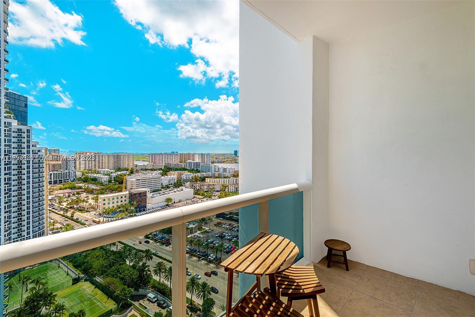 18201 Collins Ave 3405
