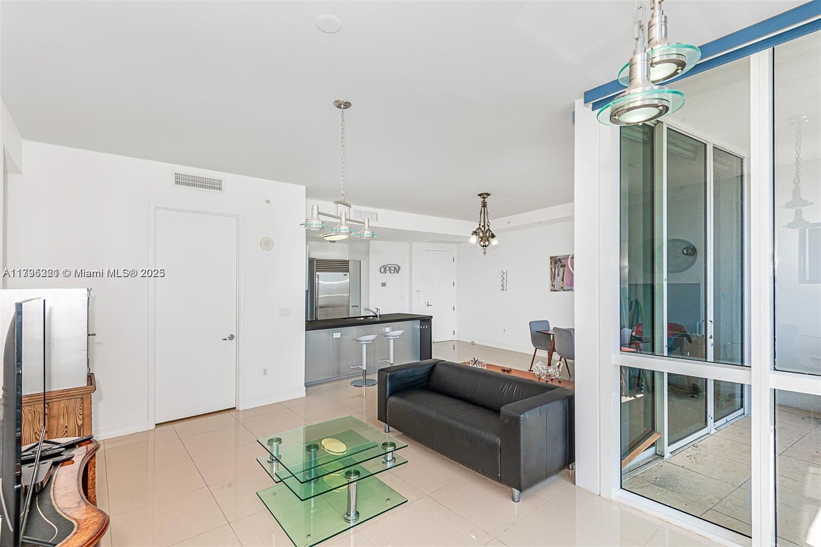 TRUMP ROYALE CONDO - Residential