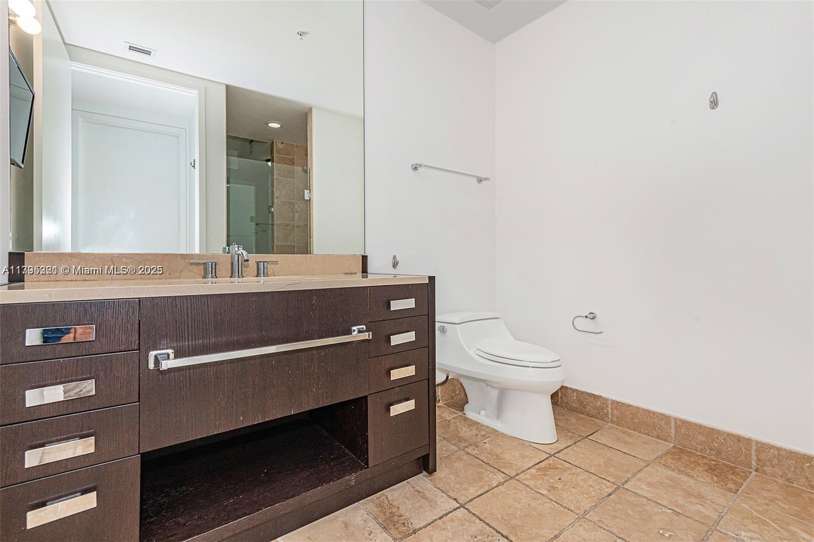 TRUMP ROYALE CONDO - Residential