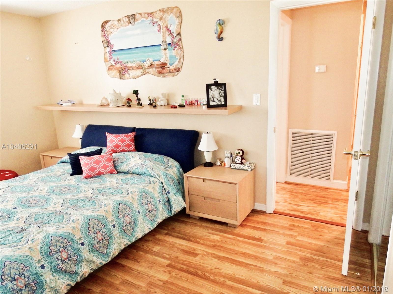 Gulfstream Estates 2 39-4 - Residential