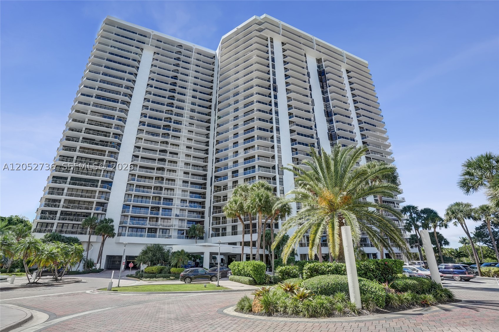 20281 E Country Club Dr 1907