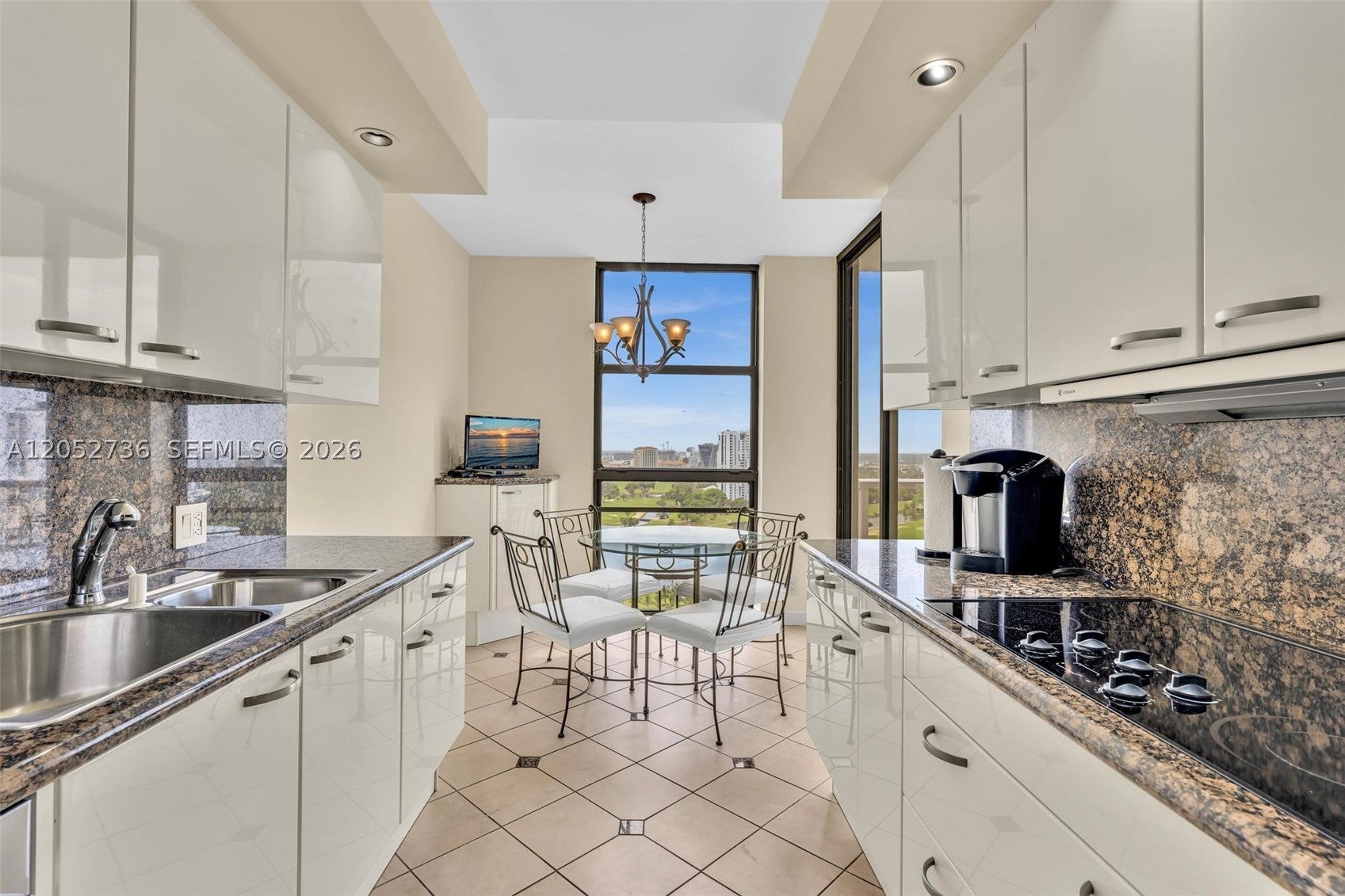 20281 E Country Club Dr 1907