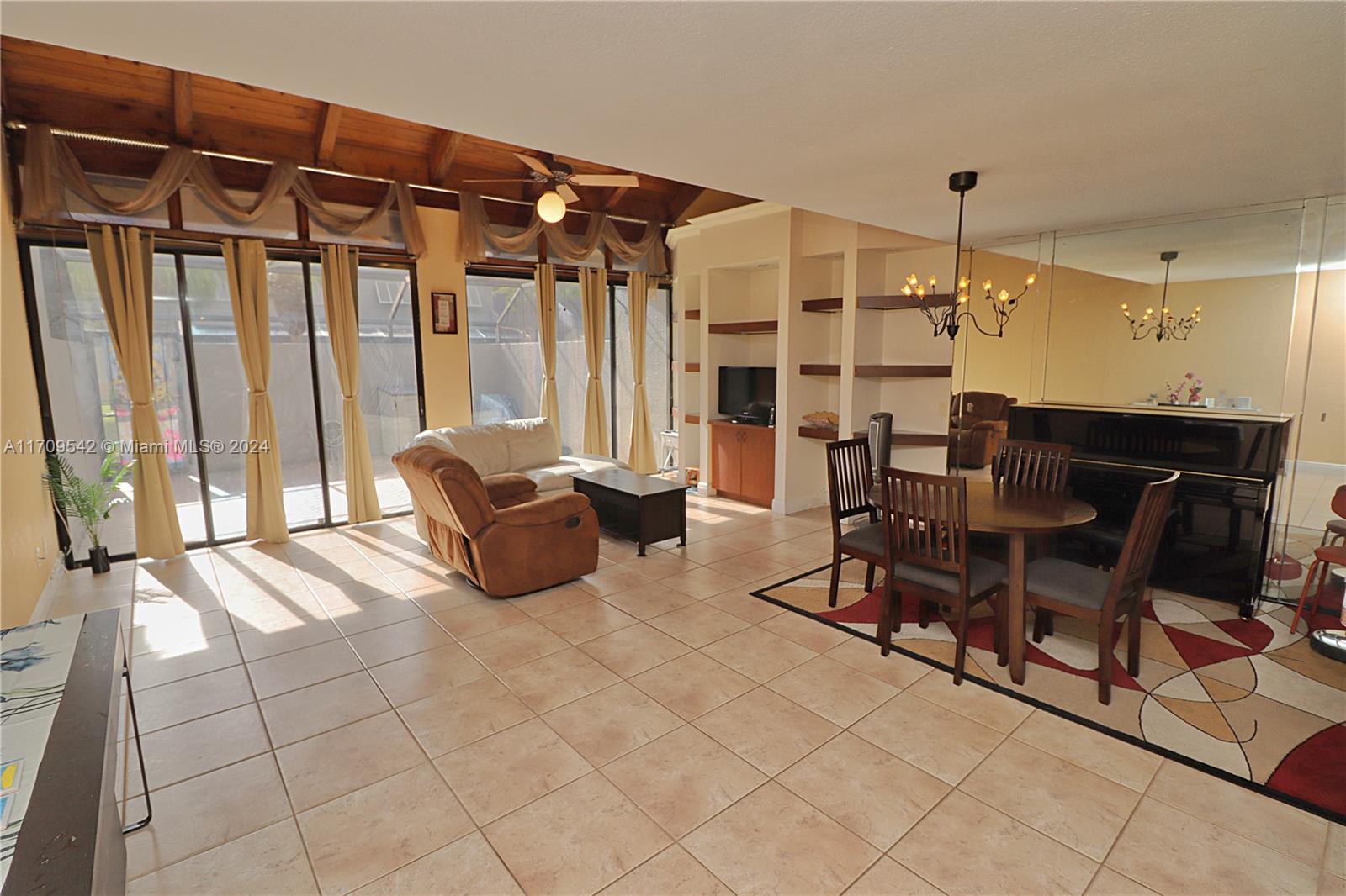 Villas Lakes - Residential