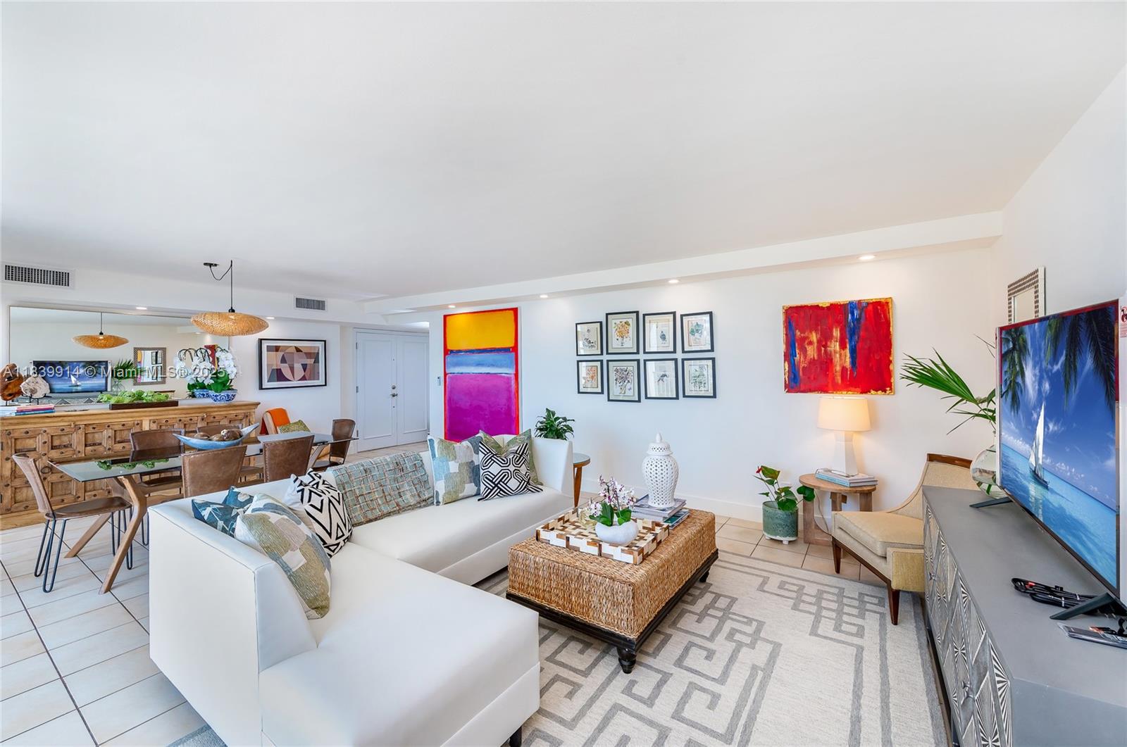 609 Ocean Dr 8G