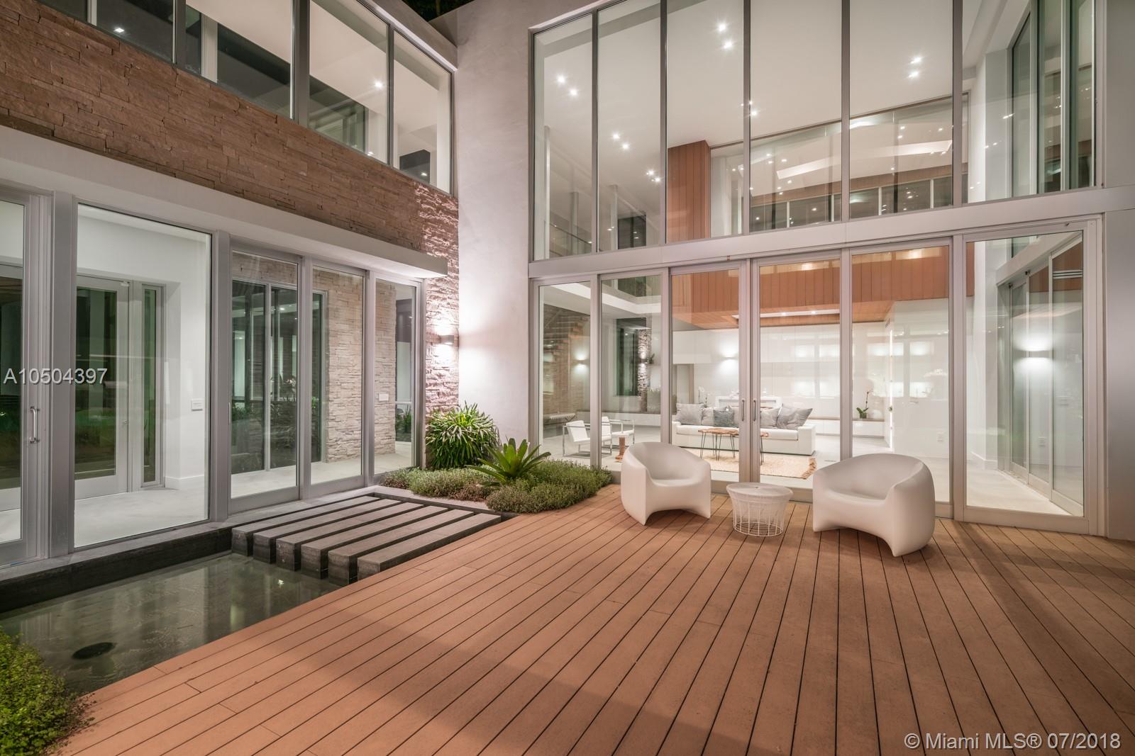 UNIVERSITY PLACE - Residential