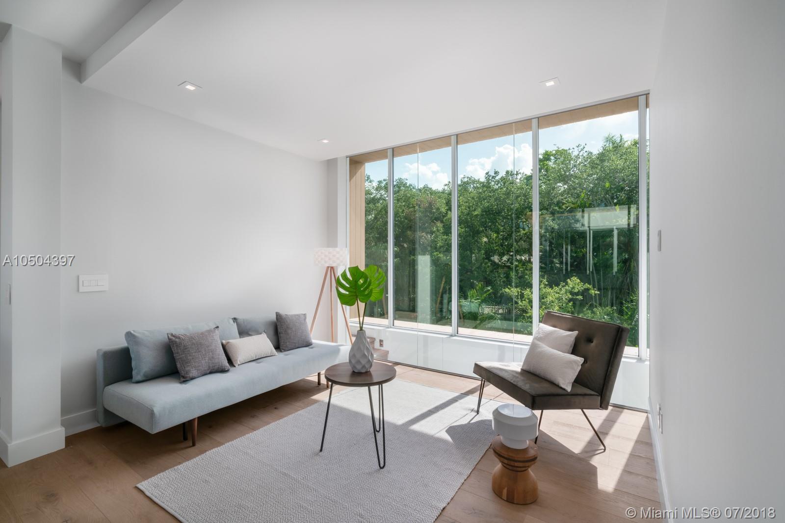 UNIVERSITY PLACE - Residential