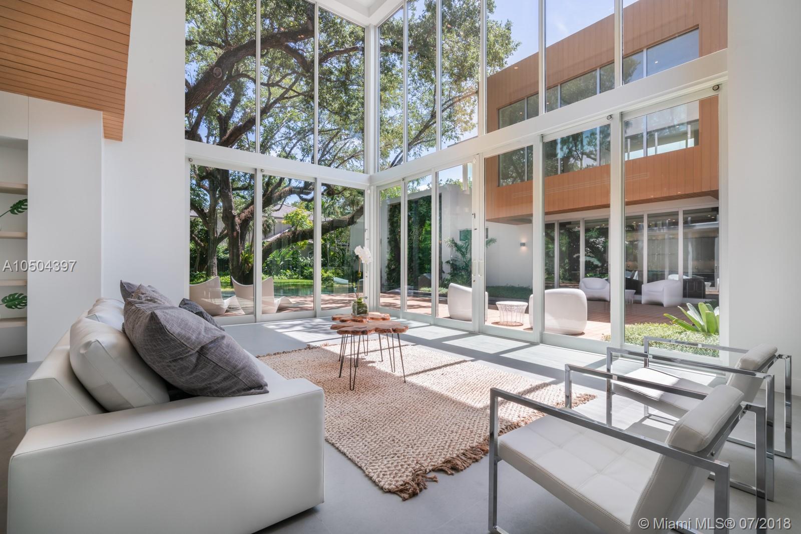 UNIVERSITY PLACE - Residential