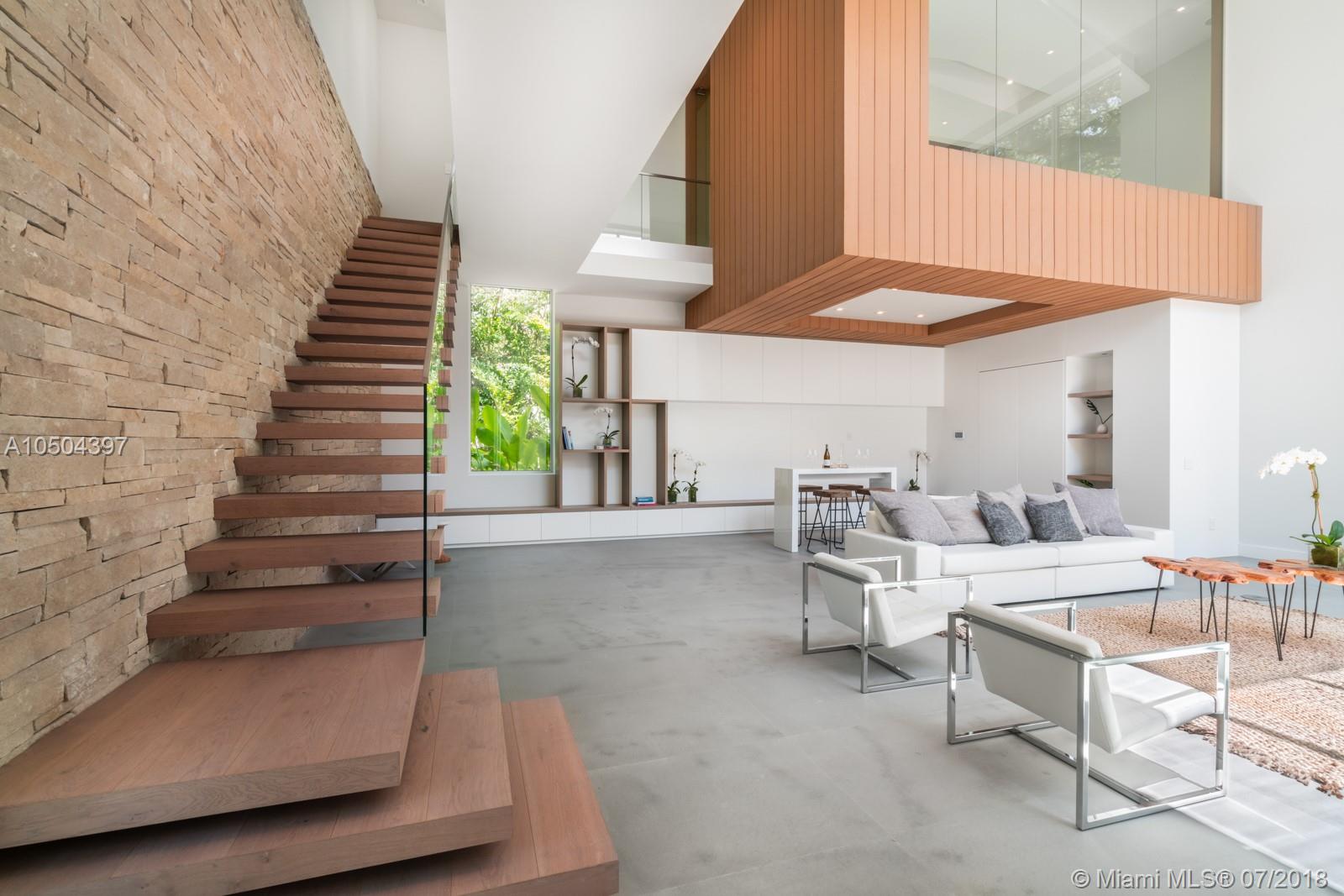 UNIVERSITY PLACE - Residential