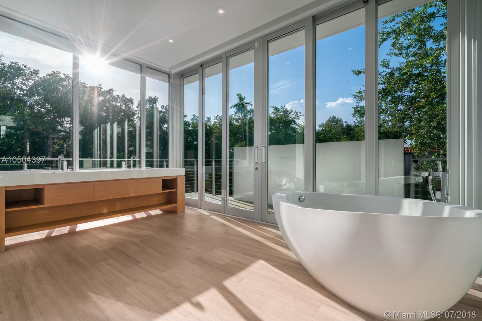 UNIVERSITY PLACE - Residential