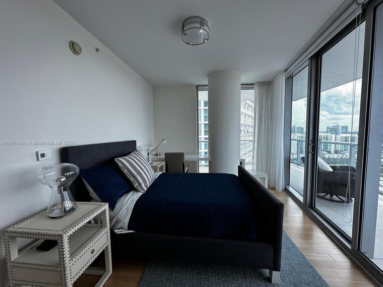 17001 Collins Ave 2601