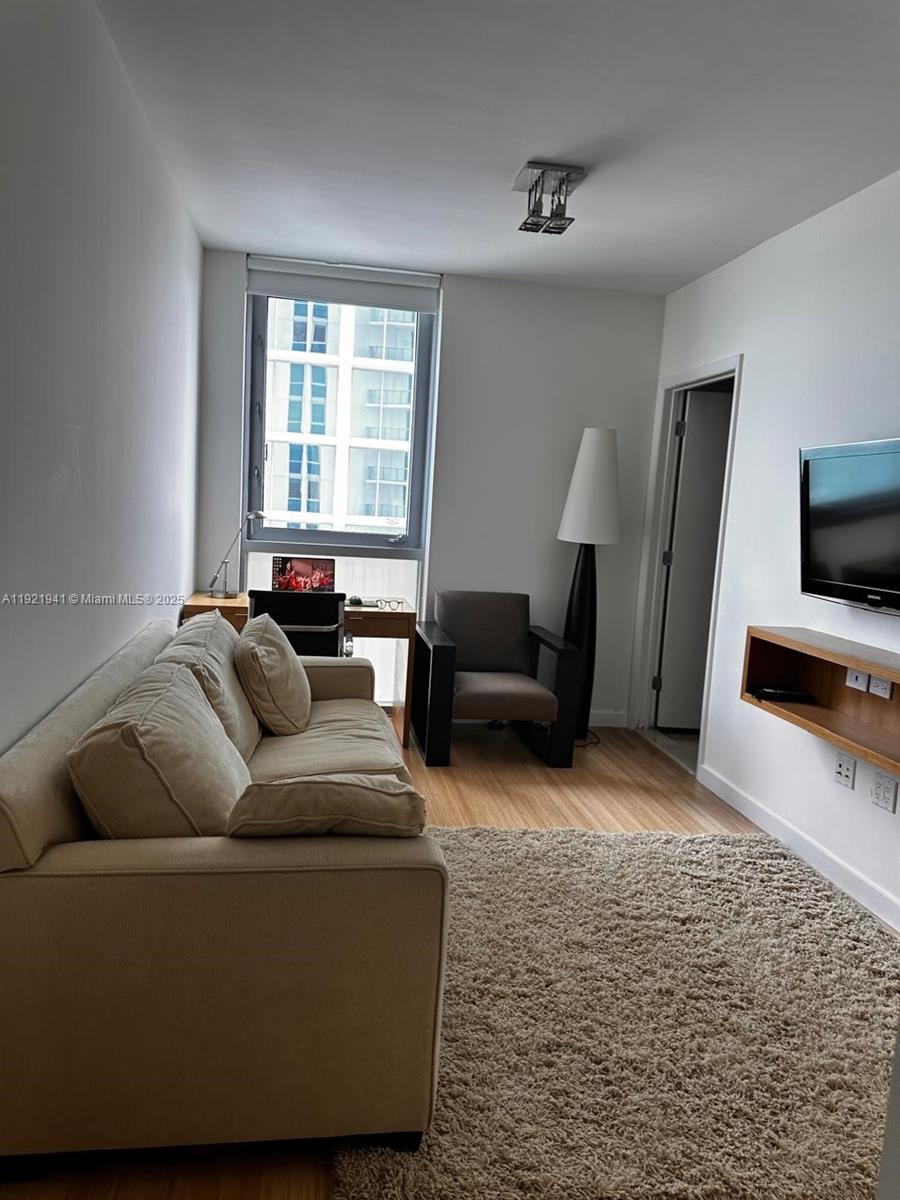 JADE BEACH CONDO - Residential Lease