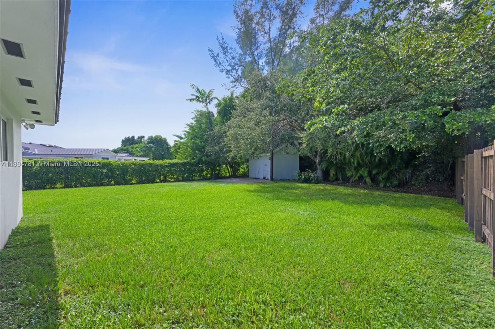 OLD CUTLER WEST SEC 3 - Residential