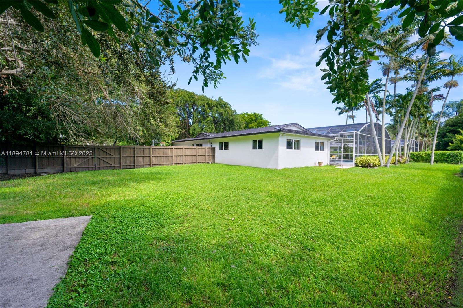 OLD CUTLER WEST SEC 3 - Residential