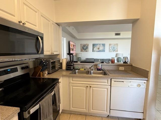 ALTOS DE MIAMI CONDO - Residential Lease