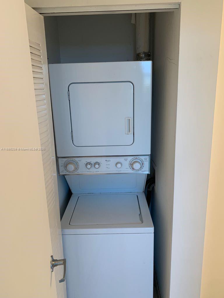 ALTOS DE MIAMI CONDO - Residential Lease