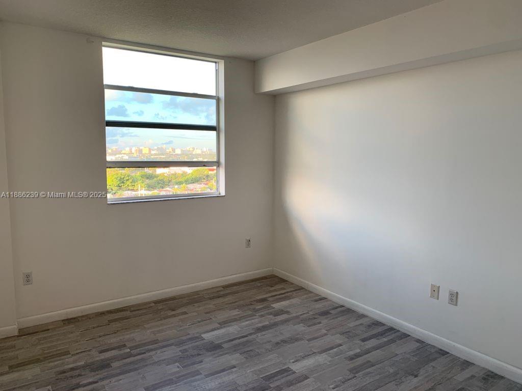 ALTOS DE MIAMI CONDO - Residential Lease