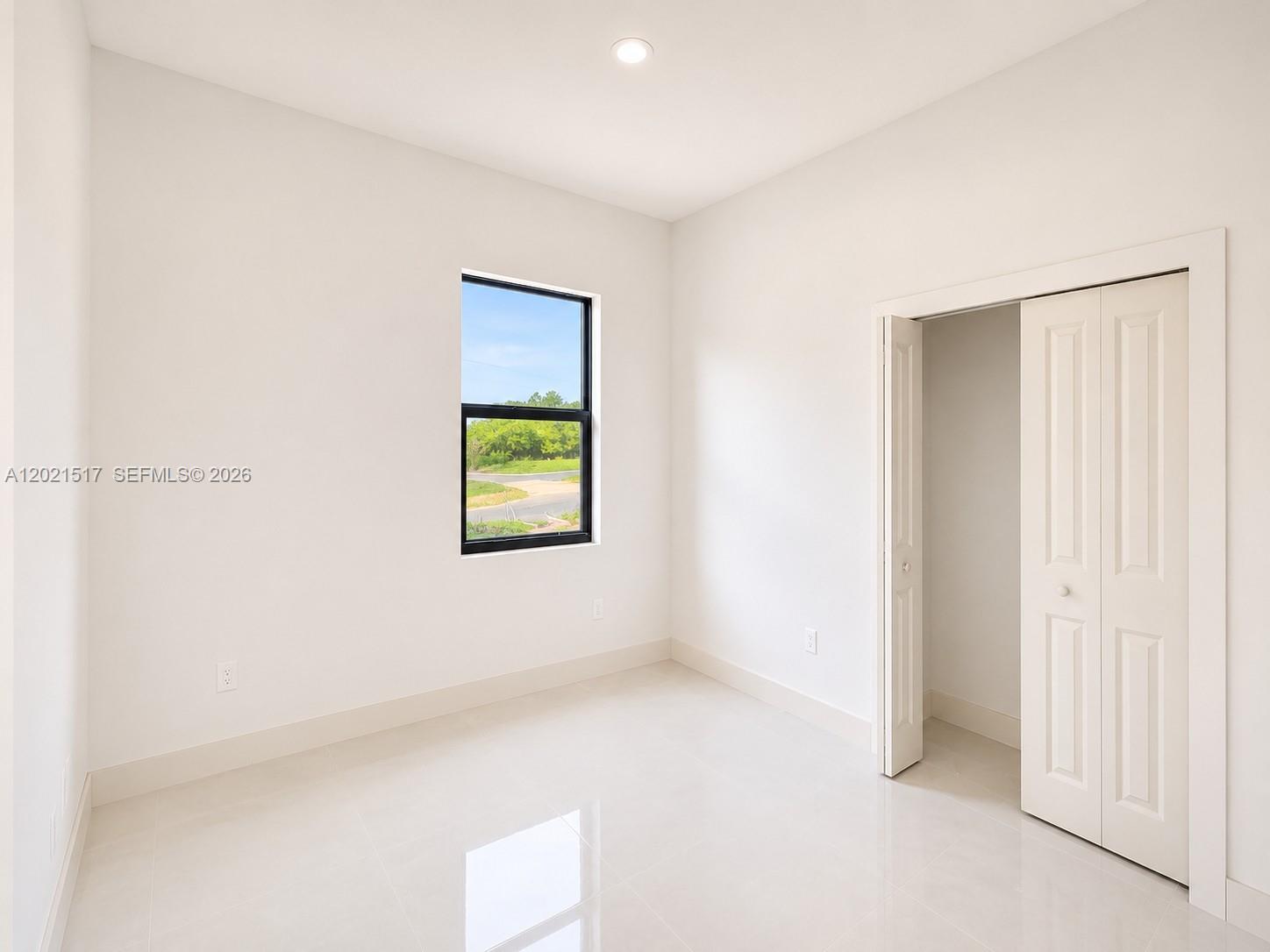 ISLAND OF HAPPINESS - Residential
