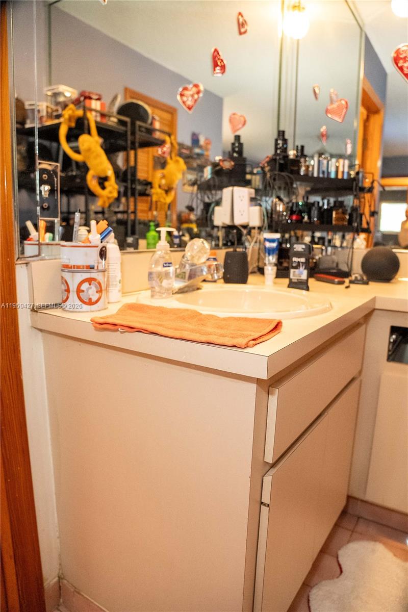 BIRD VILLAS SUB 1ST ADDN - Residential