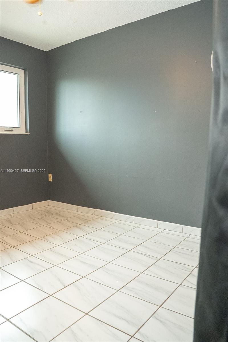 BIRD VILLAS SUB 1ST ADDN - Residential