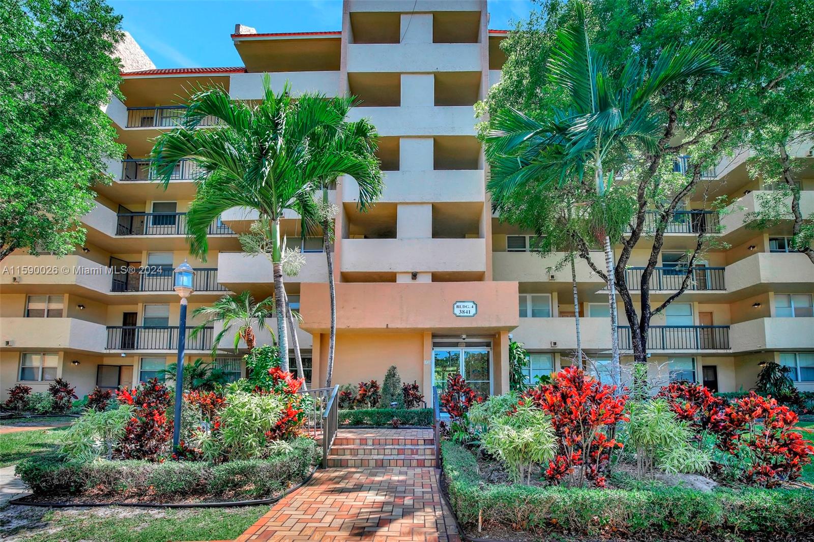 Property for Sale at 3841 Environ Blvd 332, Lauderhill, Miami-Dade County, Florida - Bedrooms: 2 
Bathrooms: 2  - $173,000