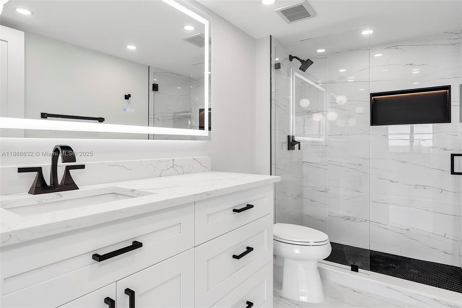 THE PALM BAY YACHT CLUB C - Residential