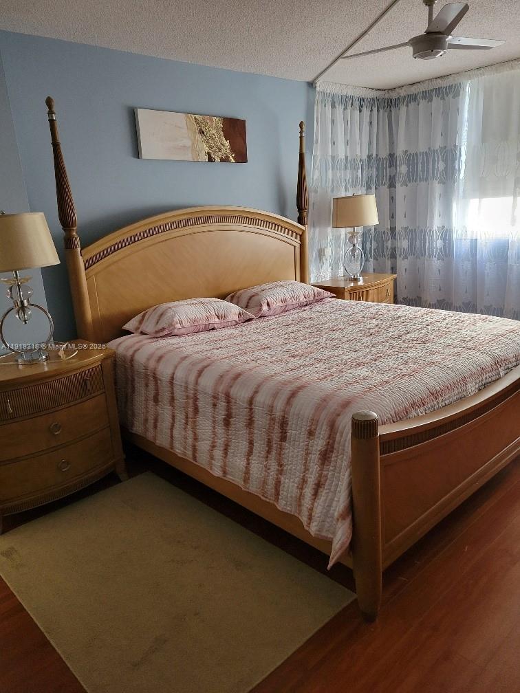 PLAZA TOWERS NORTH CONDO - Residential