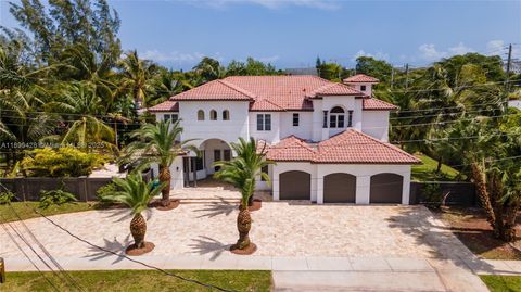 Photo of 112 NW 14th Way, Dania Beach, FL 33004 (MLS # A11899428)