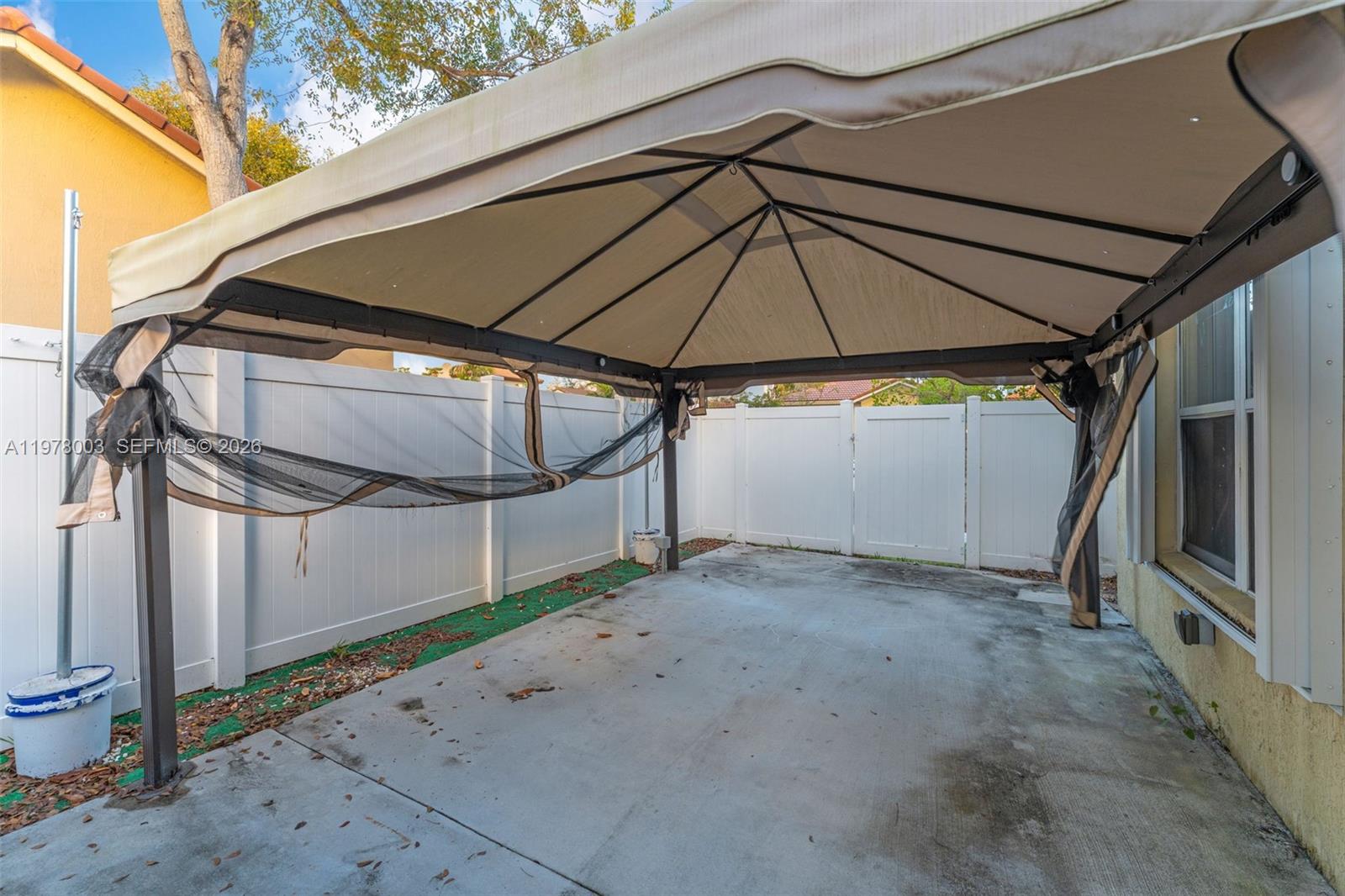 PORTOFINO PALMS - Residential