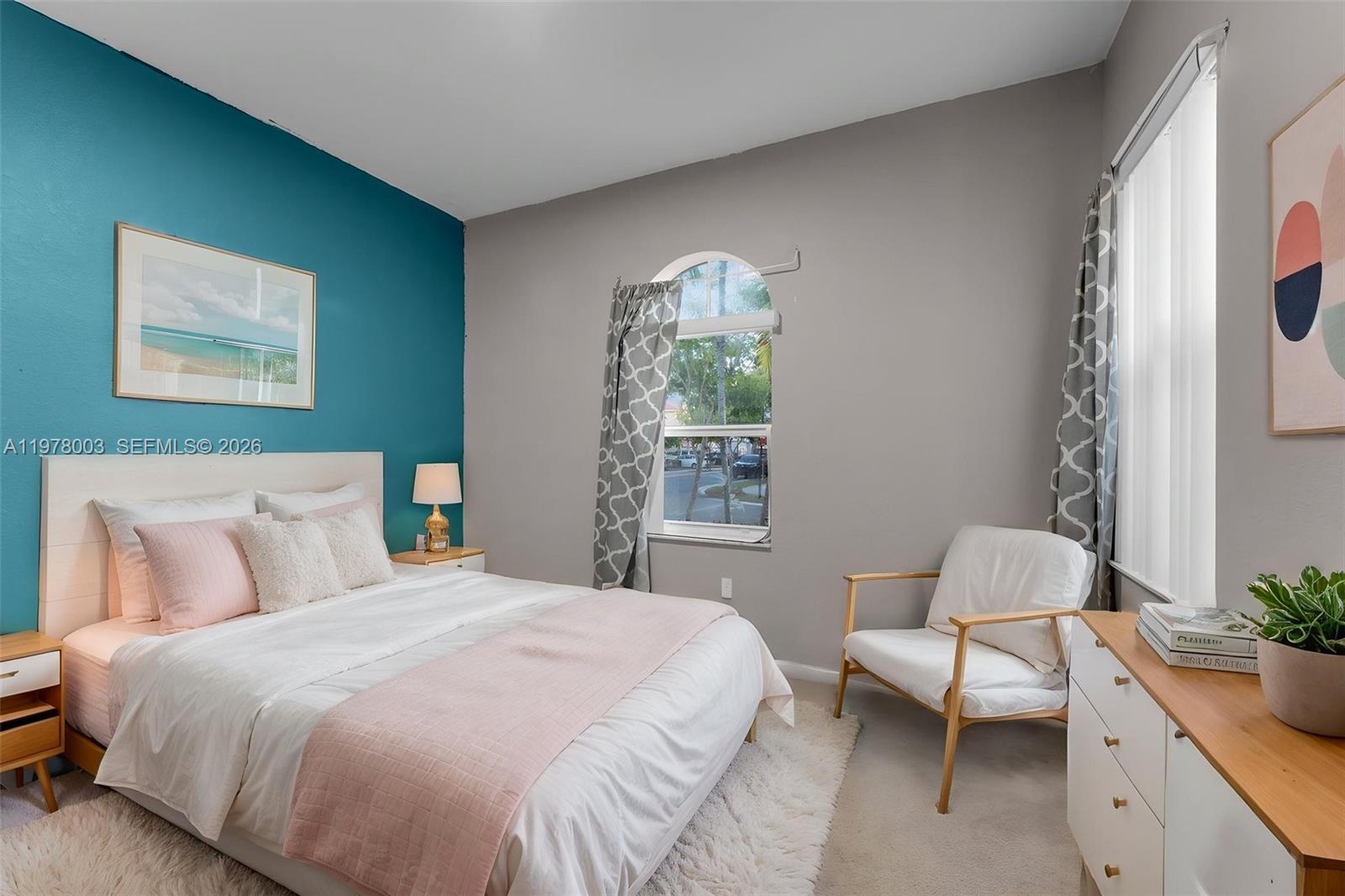 PORTOFINO PALMS - Residential