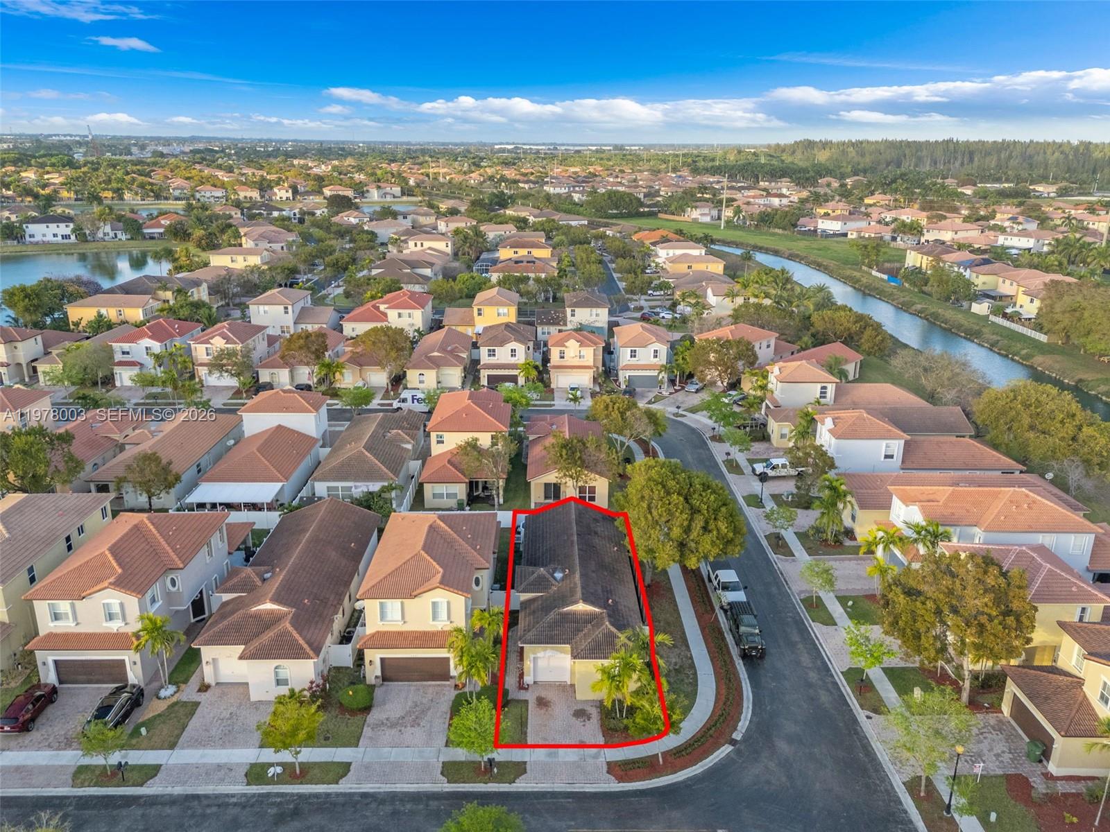 PORTOFINO PALMS - Residential