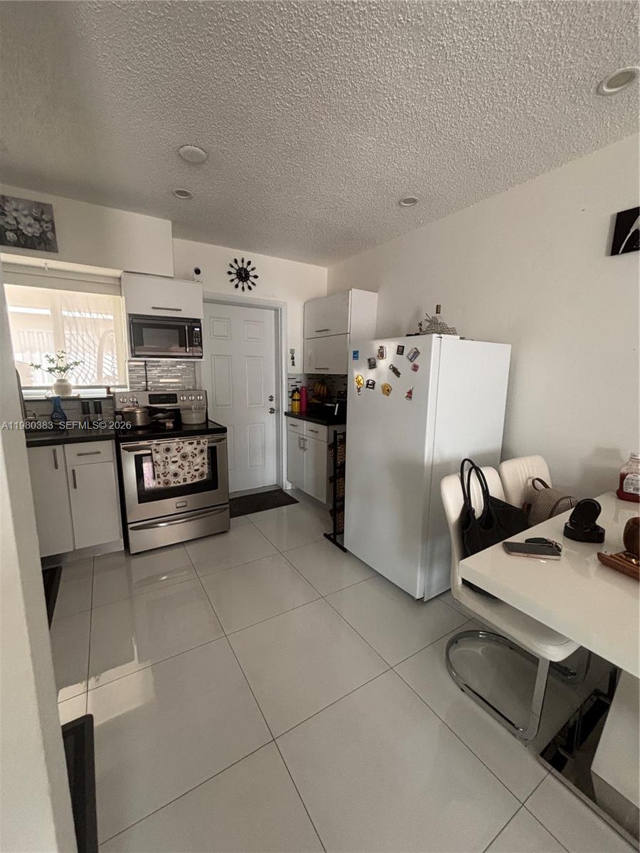 FLAGLER GROVE ESTATES EXT - Residential Lease