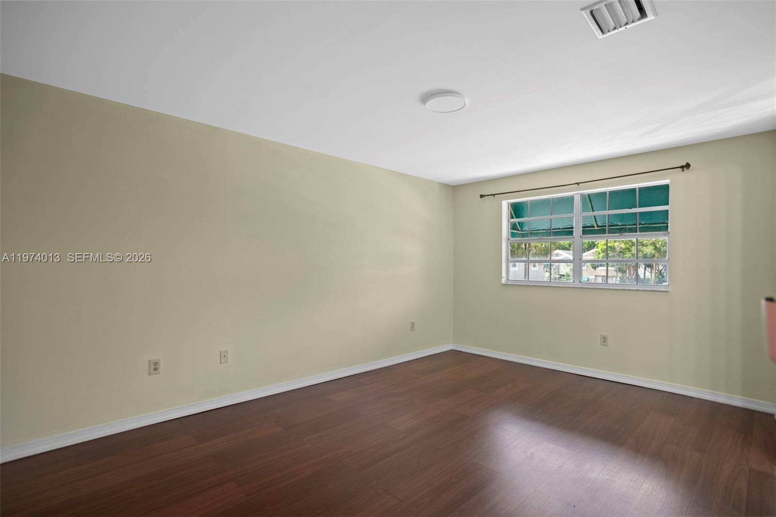 FLAMINGO GARDENS PHASE FO - Residential