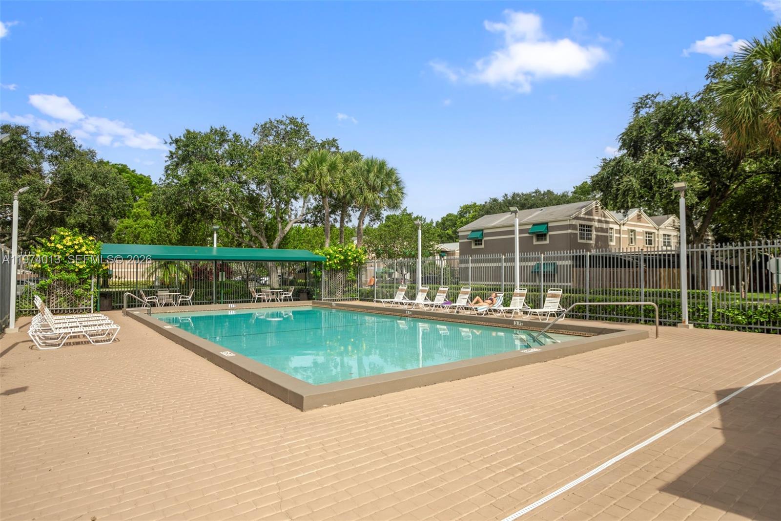 FLAMINGO GARDENS PHASE FO - Residential